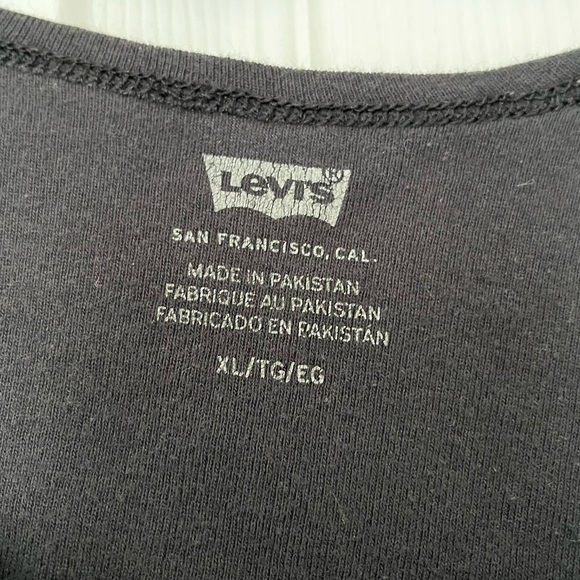 Levi’s crop top - Picture 4 of 4